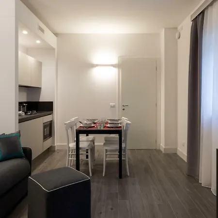 1900 ゲストハウス 4*